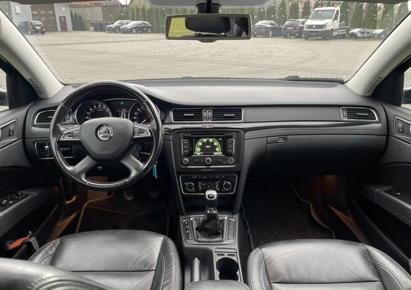 Skoda Superb cena 34900 przebieg: 260000, rok produkcji 2014 z Łobez małe 436